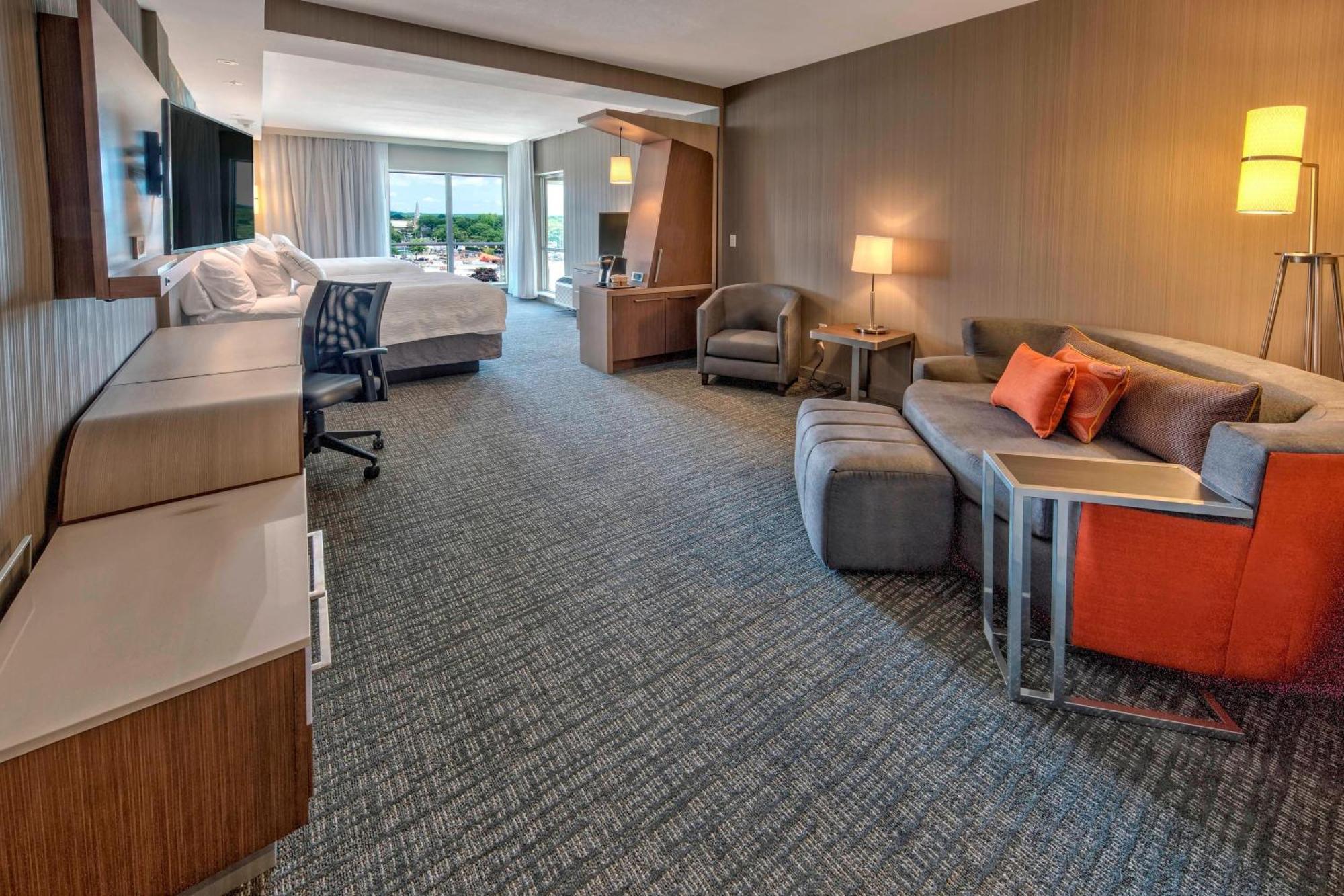 Hotel Courtyard By Marriott Westbury Long Island Exterior foto